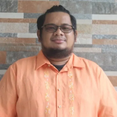 Professional portrait of Gerard James Paglingayen